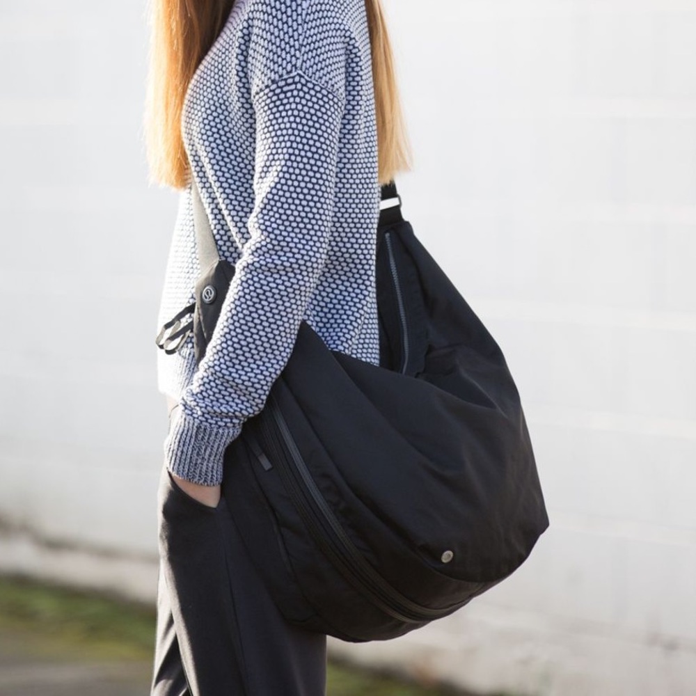 Lululemon Resolution Hobo Bag TEAL COLOR